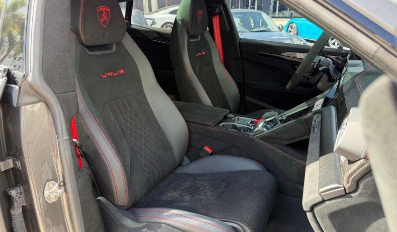2024 Lamborghini Urus Performante full