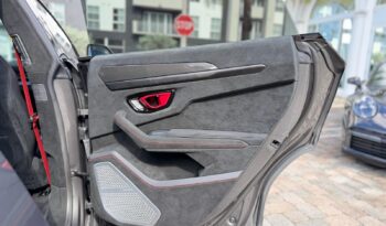 2024 Lamborghini Urus Performante full