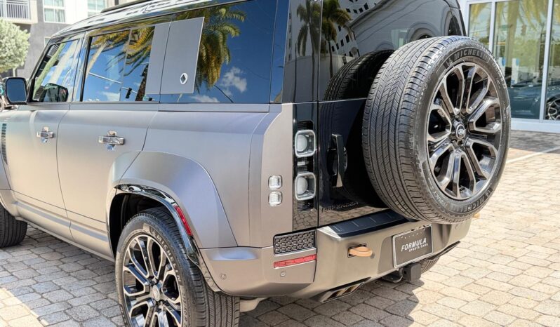 2025 Land Rover Defender 110 P635 OCTA full