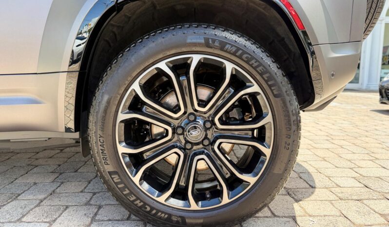 2025 Land Rover Defender 110 P635 OCTA full