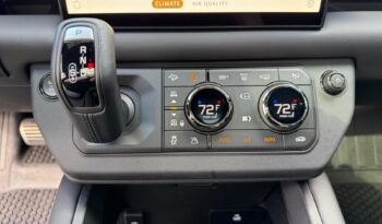 2025 Land Rover Defender 110 P635 OCTA full