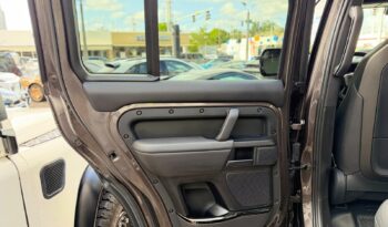 2025 Land Rover Defender 110 P635 OCTA full