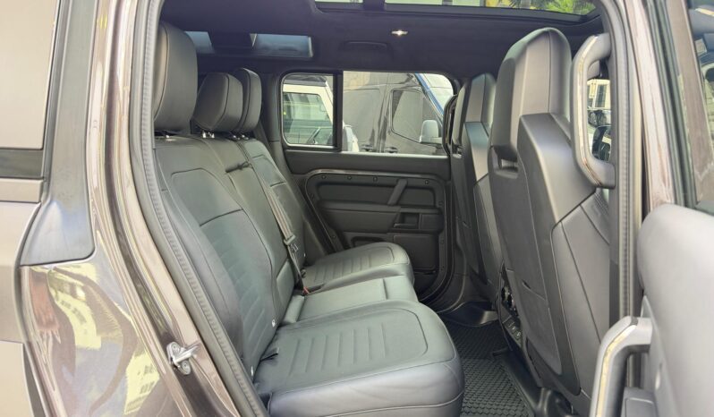 2025 Land Rover Defender 110 P635 OCTA full