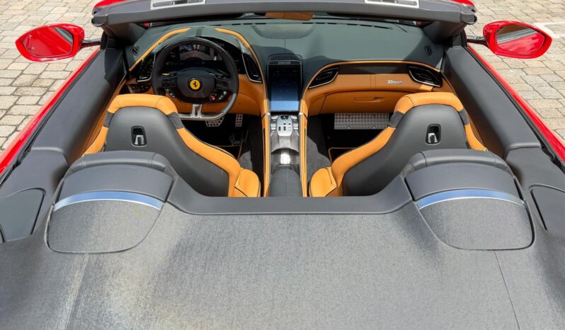 2025 Ferrari Roma Spider full