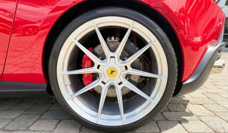 2025 Ferrari Roma Spider full