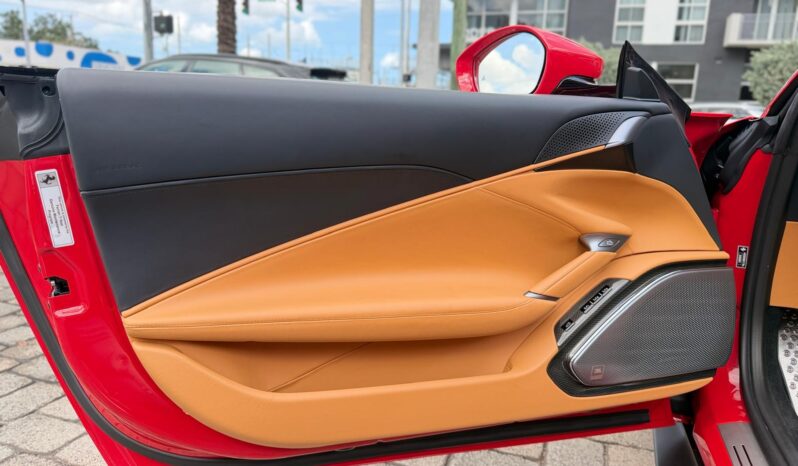 2025 Ferrari Roma Spider full