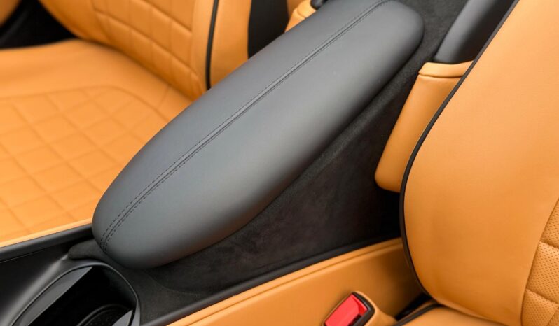 2025 Ferrari Roma Spider full