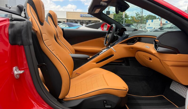 2025 Ferrari Roma Spider full