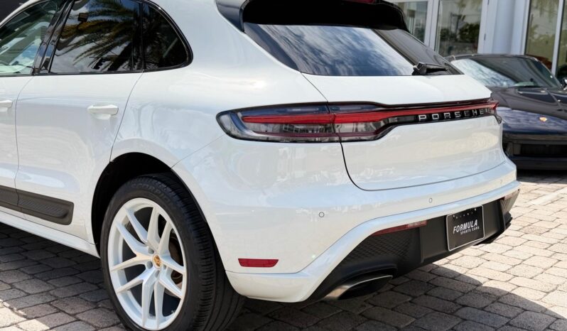 2022 Porsche Macan full