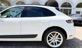 2022 Porsche Macan full