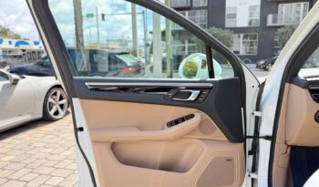 2022 Porsche Macan full