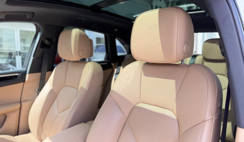 2022 Porsche Macan full