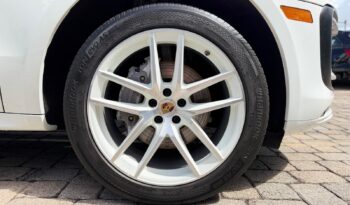 2022 Porsche Macan full