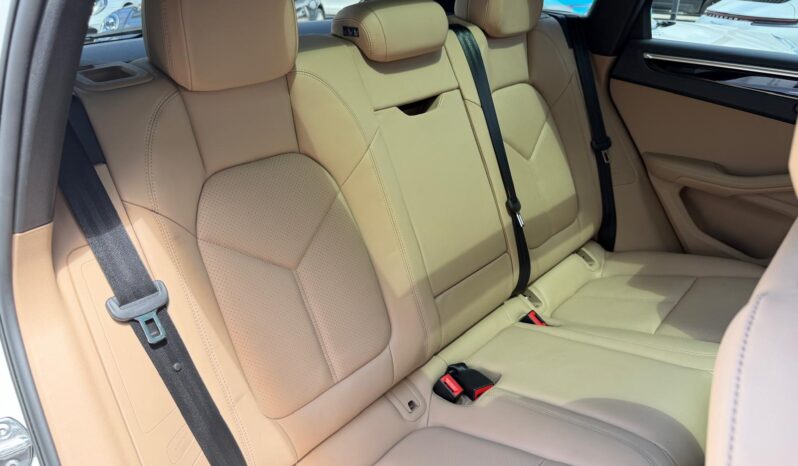 2022 Porsche Macan full
