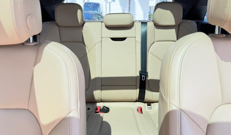 2022 Porsche Macan full