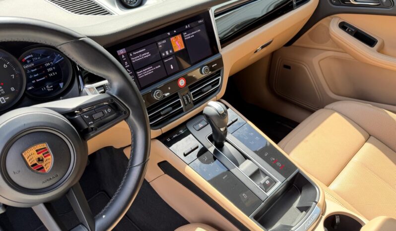 2022 Porsche Macan full