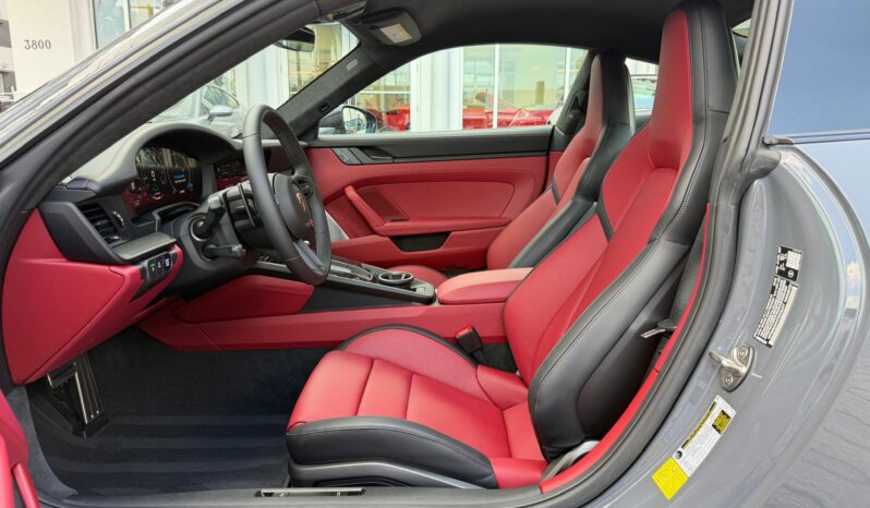 2026 Porsche 911 Carrera 4 GTS full