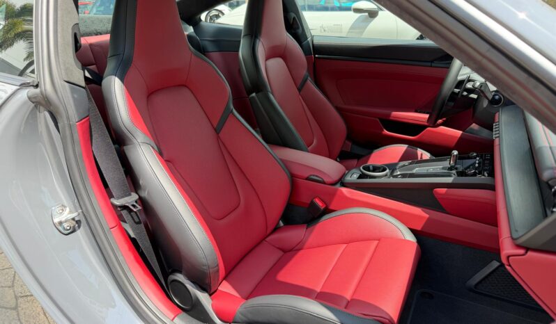 2026 Porsche 911 Carrera 4 GTS full