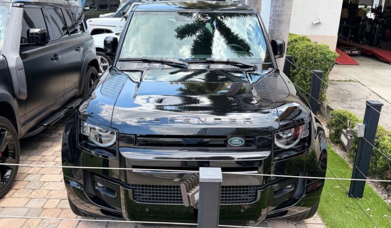 2025 Land Rover Defender X-Dynamic SE full