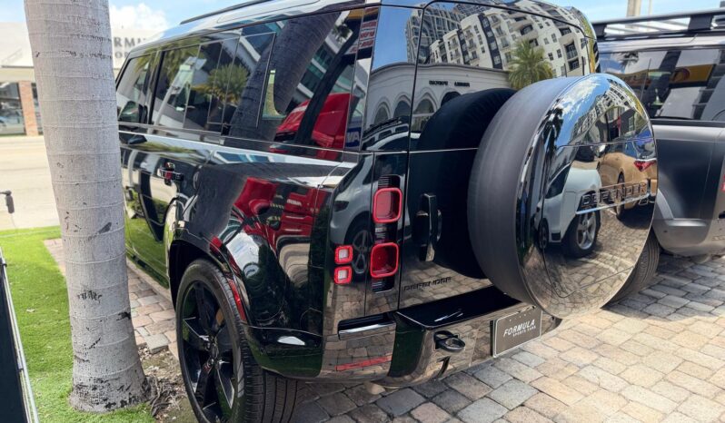 2025 Land Rover Defender X-Dynamic SE full