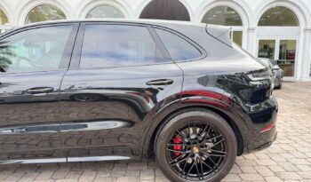 2025 Porsche Cayenne GTS full