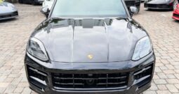 2025 Porsche Cayenne GTS