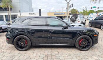 2025 Porsche Cayenne GTS full