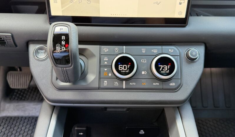 2025 Land Rover Defender X-Dynamic SE full