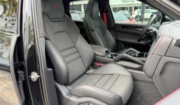 2025 Porsche Cayenne GTS full