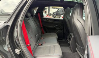 2025 Porsche Cayenne GTS full