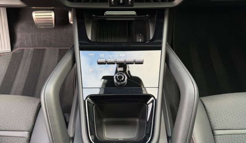 2025 Porsche Cayenne GTS full