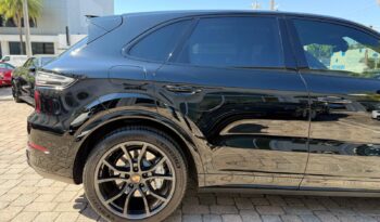 2021 Porsche Cayenne Turbo full