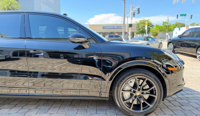 2021 Porsche Cayenne Turbo full