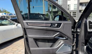 2021 Porsche Cayenne Turbo full