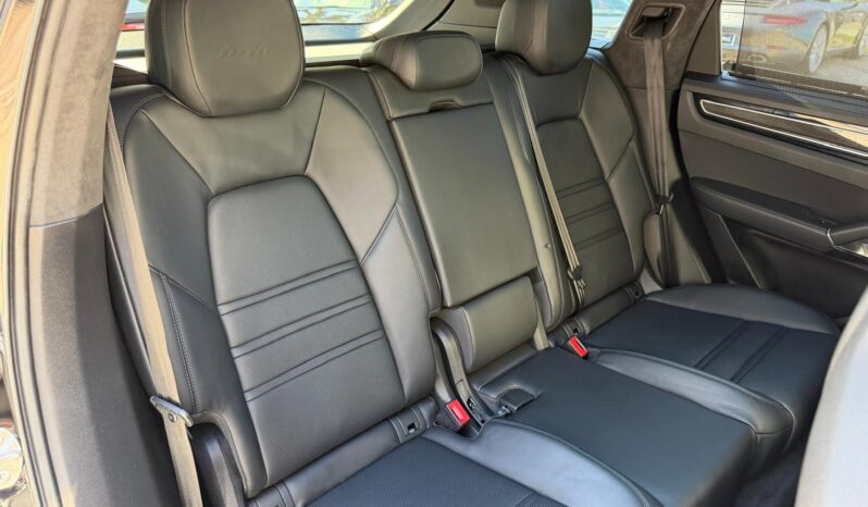 2021 Porsche Cayenne Turbo full