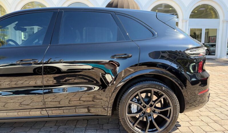 2021 Porsche Cayenne Turbo full