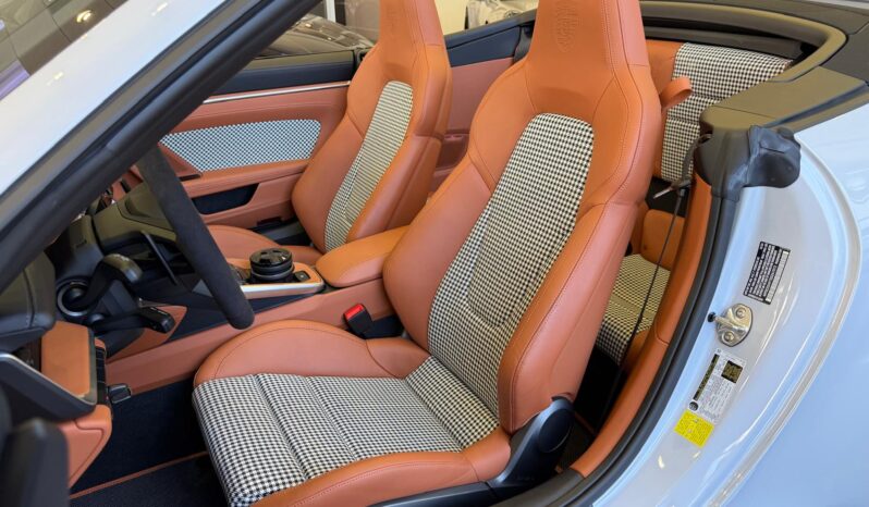 2025 Porsche 911 Turbo S Cabriolet full