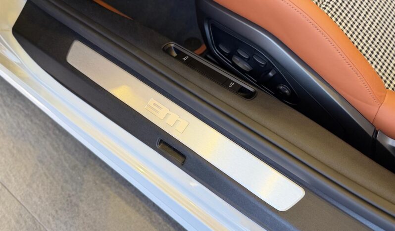 2025 Porsche 911 Turbo S Cabriolet full