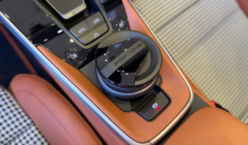 2025 Porsche 911 Turbo S Cabriolet full