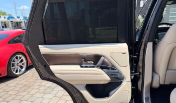 2023 Land Rover Range Rover P400 SE full