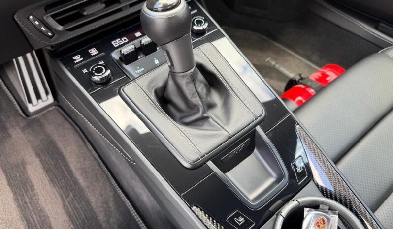 2022 Porsche 911 GT3 w/Touring Package full