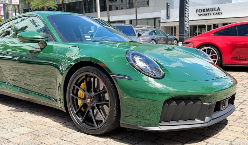 2026 Porsche 911 Carrera GTS full