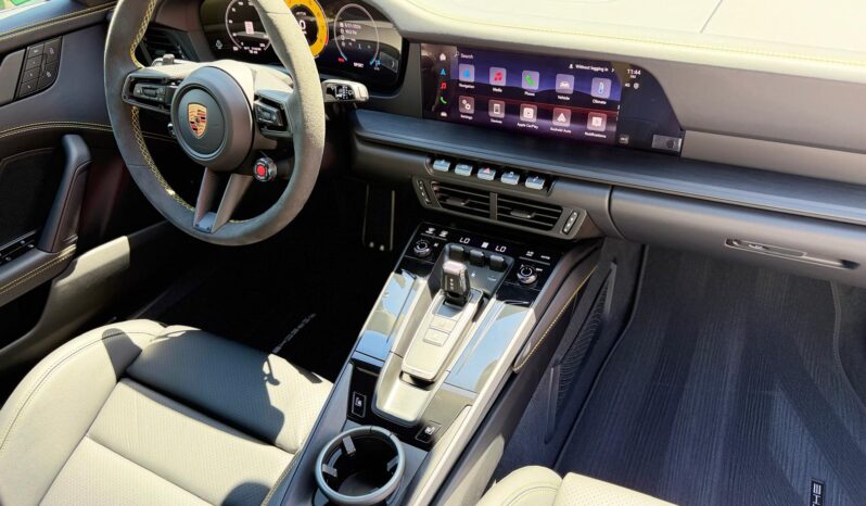 2026 Porsche 911 Carrera GTS full