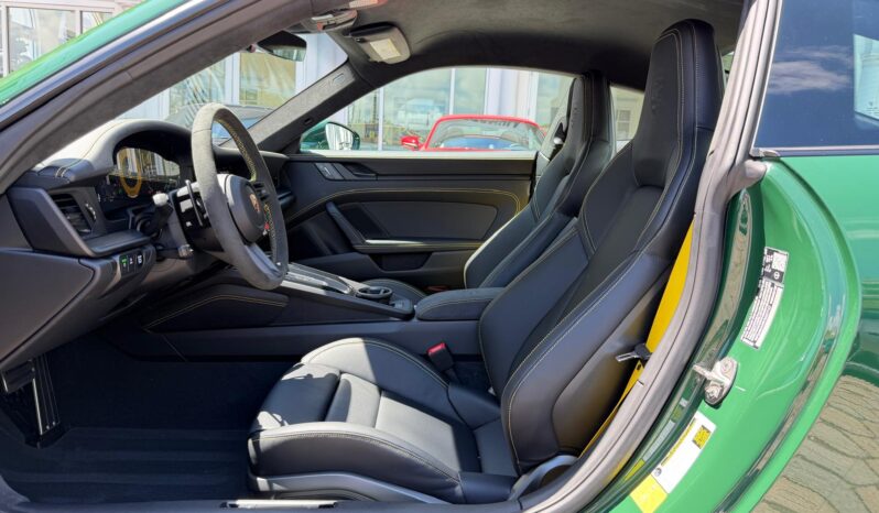 2026 Porsche 911 Carrera GTS full
