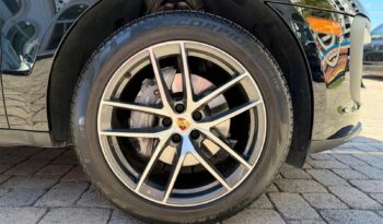 2022 Porsche Macan full