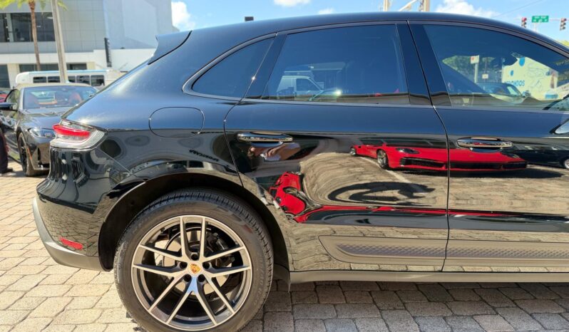2022 Porsche Macan full