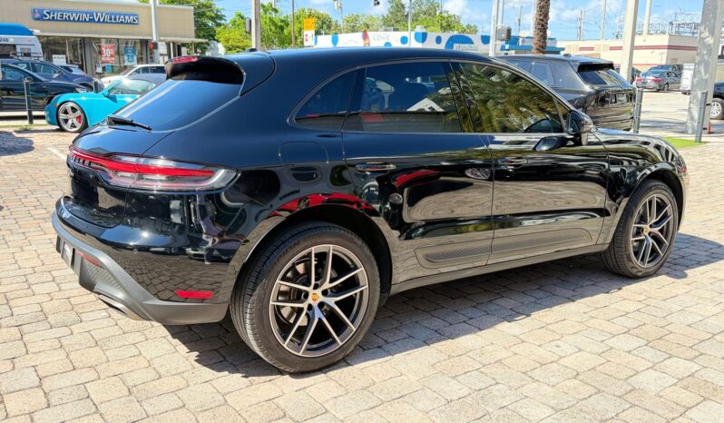 2022 Porsche Macan full