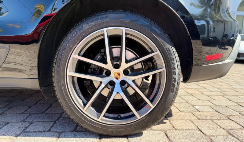 2022 Porsche Macan full
