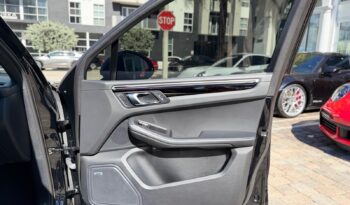 2022 Porsche Macan full
