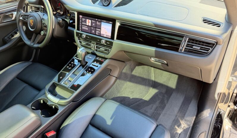 2022 Porsche Macan full